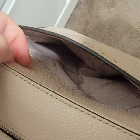 Michael Kors Jet Set Medium Crossbody Bag Pebbled Leather Pink Hand Bag Purse - Picture 2 of 15